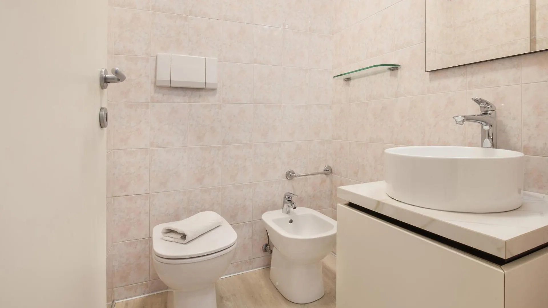Apartment La Casa Di Arianna Torri Del Benaco